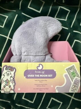 The Crème Shop Over The Moon Plush Set - Lavender Moon